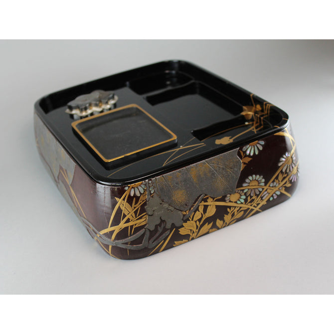 光琳草花図蒔絵硯箱[k0542]【Korin style lacquered writing box】