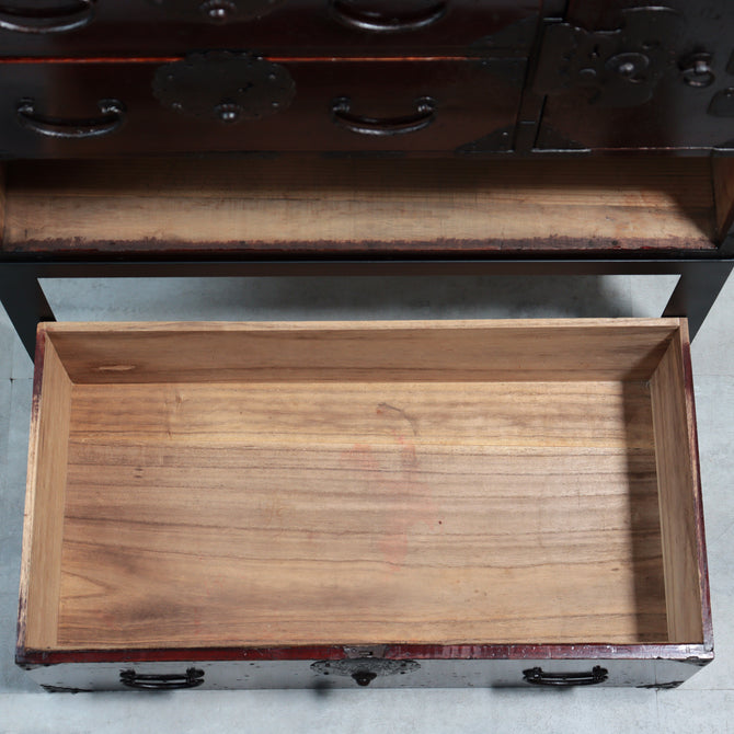 時代箪笥／庄内雪輪紋小箪笥　スタンド付き【SHOUNAI Small chest with metal stand】 [j1228]Japanese Antique Furniture