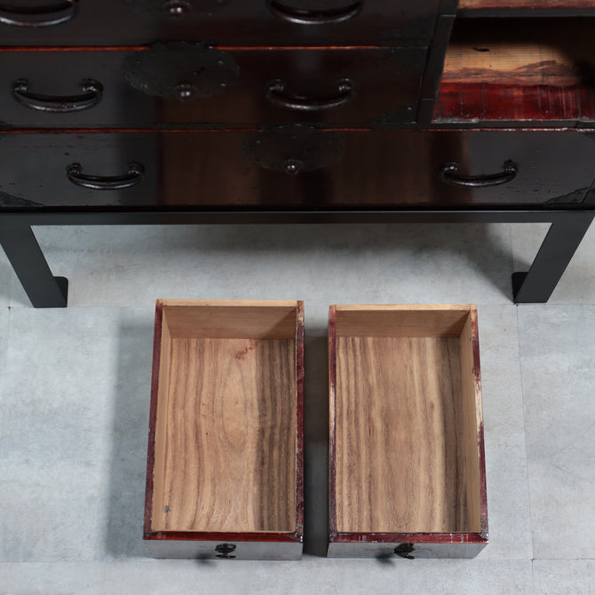 時代箪笥／庄内雪輪紋小箪笥　スタンド付き【SHOUNAI Small chest with metal stand】 [j1228]Japanese Antique Furniture