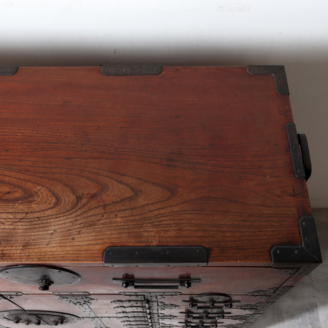 時代箪笥／欅長岡帳場箪笥  [j1189]【 Nagaoka merchant's chest -Japanese antique furniture】