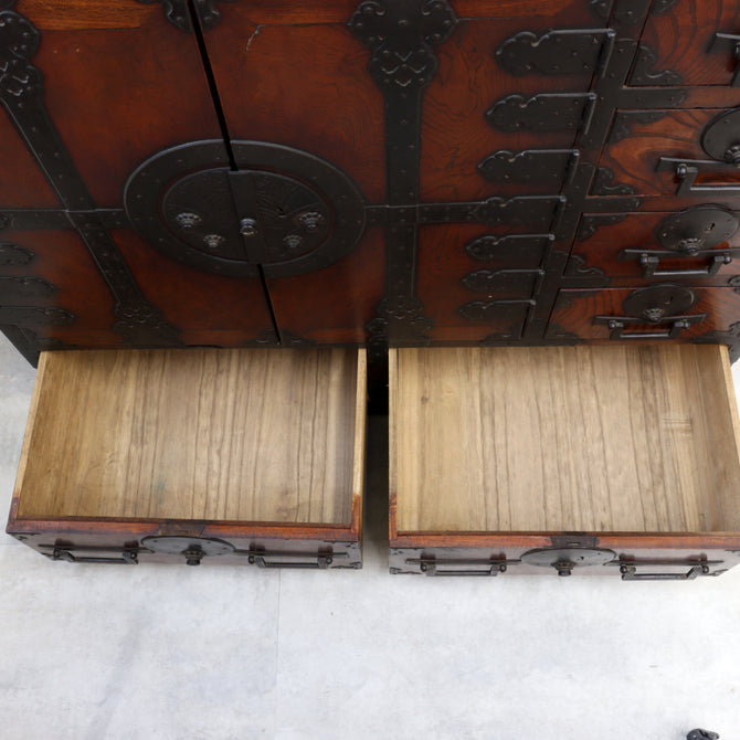 時代箪笥／欅長岡帳場箪笥  [j1189]【 Nagaoka merchant's chest -Japanese antique furniture】