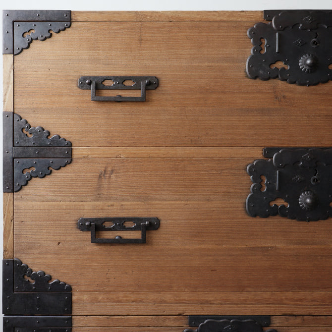 時代箪笥／総桐佐渡衣裳箪笥  [j1191]【 Sado clothing chest -Japanese antique furniture】
