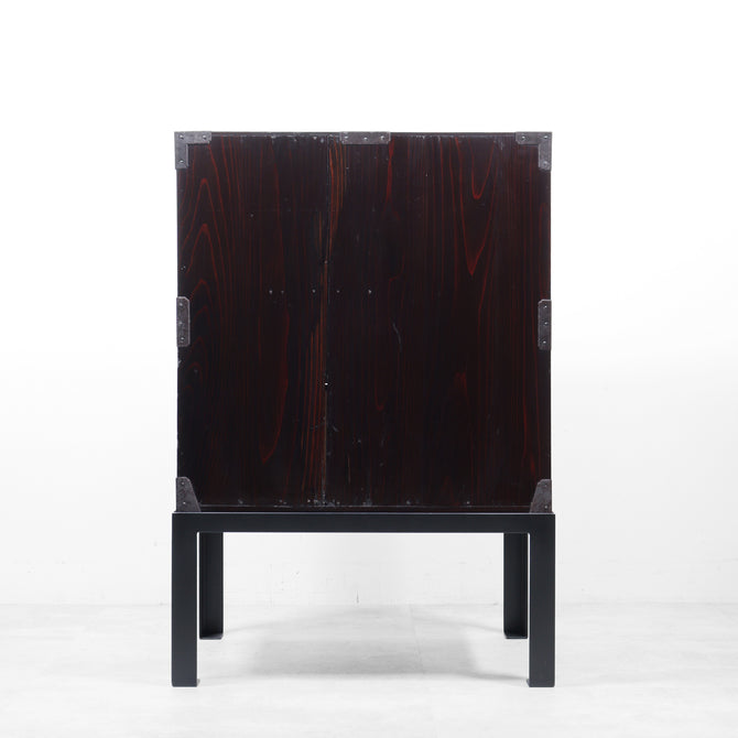 時代箪笥／黒塗閂付小箪笥　スタンド付き【Small chest with metal stand】 [j1193]　Japanese Antique Furniture