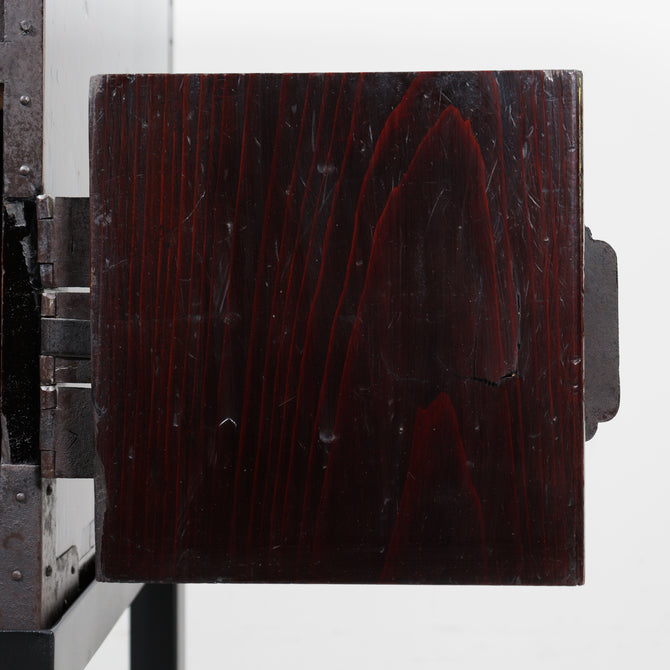 時代箪笥／黒塗閂付小箪笥　スタンド付き【Small chest with metal stand】 [j1193]　Japanese Antique Furniture