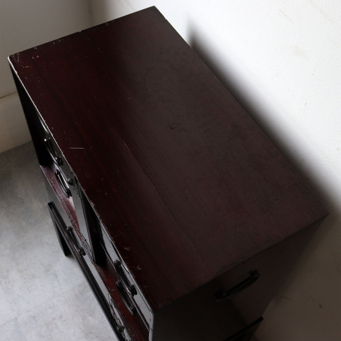時代箪笥／黒塗閂付小箪笥　スタンド付き【Small chest with metal stand】 [j1195]　Japanese Antique Furniture