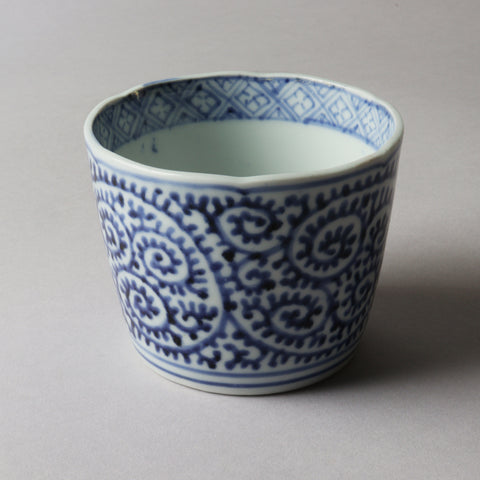 古伊万里蛸唐草紋様蕎麦猪口　1客【OLD IMARI SOBA CHOKO -soba noodle cup 1pc】[p0344]
