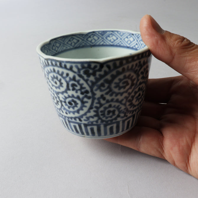 古伊万里蛸唐草紋様蕎麦猪口　1客【OLD IMARI SOBA CHOKO -soba noodle cup 1pc】[p0347]