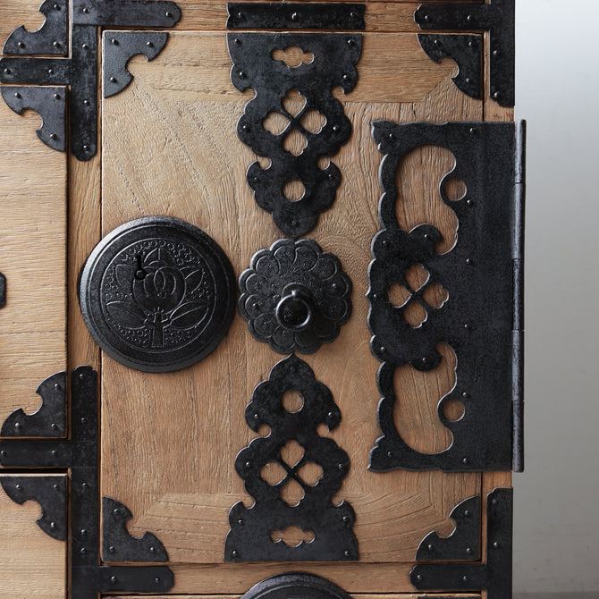 時代箪笥／最上箪笥-すきま箪笥-【Remodeled clothing chest - Japanese antique furniture】[j1196]