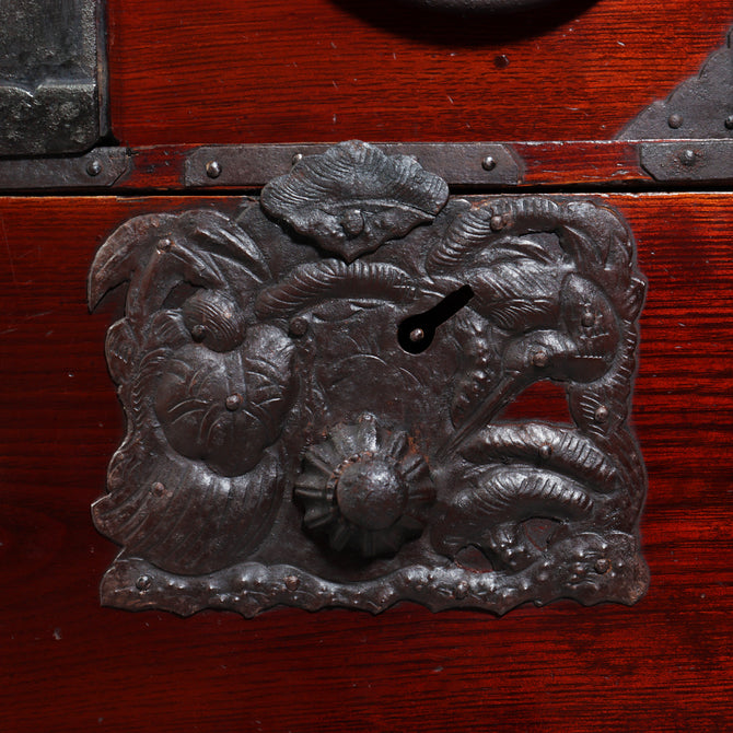 時代箪笥／閂付小箪笥　スタンド付き【Small chest with metal stand】 [j1197]　Japanese Antique Furniture
