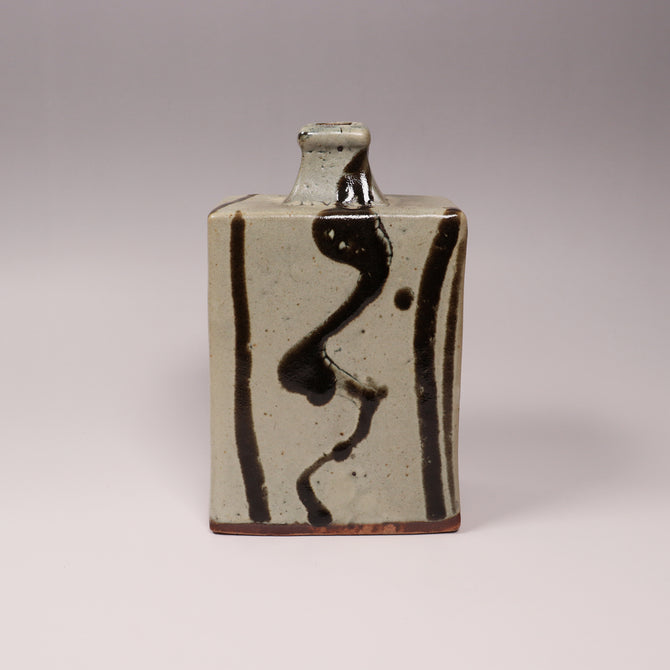 濱田庄司作／白釉黒流描扁壷 [k0543]【Shoji Hamada pottery】