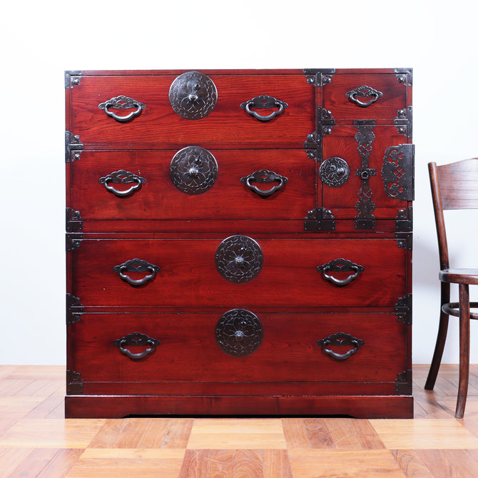 米沢桜紋衣裳箪笥【Yonezawa clothing chest 】 [j1092]