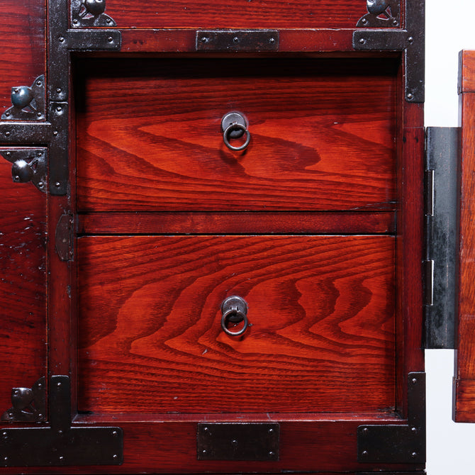 米沢桜紋衣裳箪笥【Yonezawa clothing chest 】 [j1092]