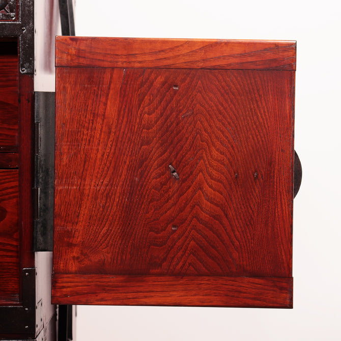 米沢桜紋衣裳箪笥【Yonezawa clothing chest 】 [j1092]