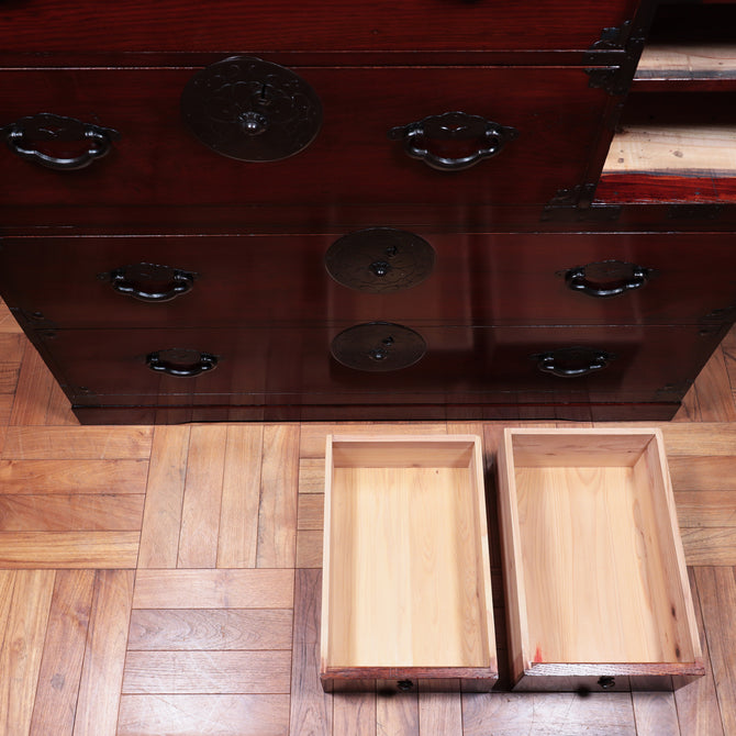米沢桜紋衣裳箪笥【Yonezawa clothing chest 】 [j1092]
