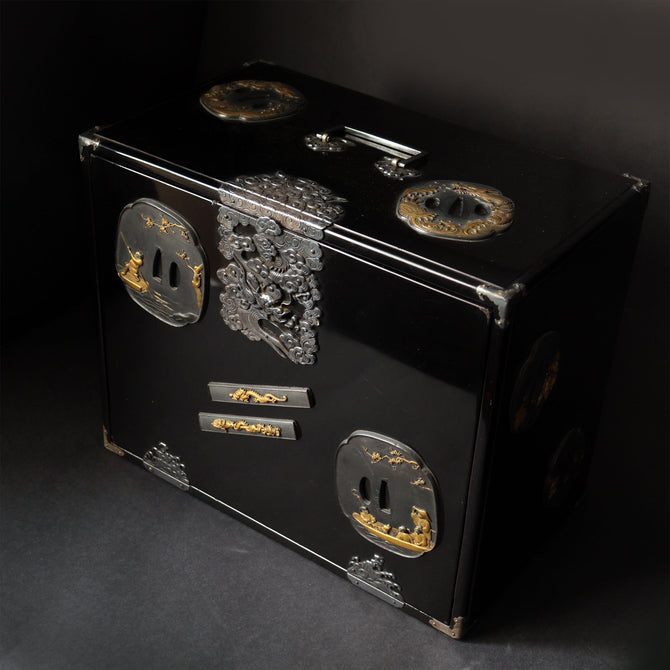 鍔紋様提箪笥【SAGEDANSU wiith TSUBA design】[k0602]