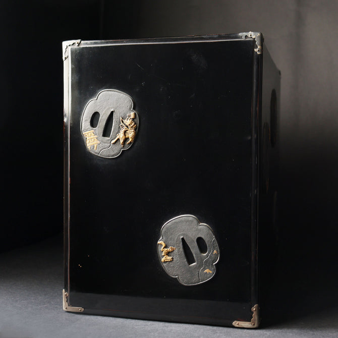 鍔紋様提箪笥【SAGEDANSU wiith TSUBA design】[k0602]