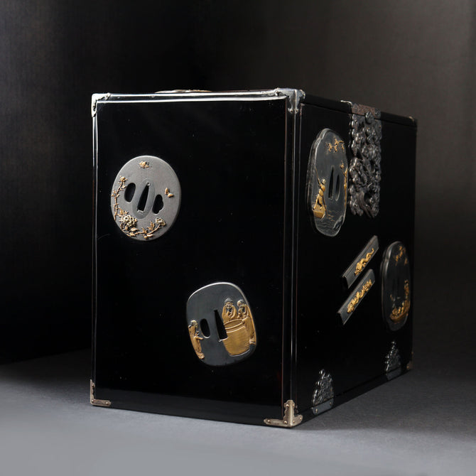 鍔紋様提箪笥【SAGEDANSU wiith TSUBA design】[k0602]