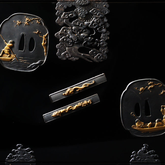 鍔紋様提箪笥【SAGEDANSU wiith TSUBA design】[k0602]