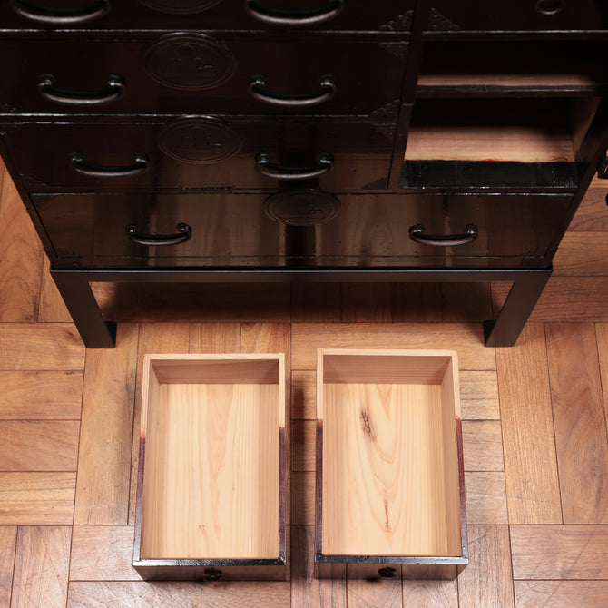 黒塗庄内小箪笥　スタンド付き【SHONAI small chest with metal stand】 [j1095]