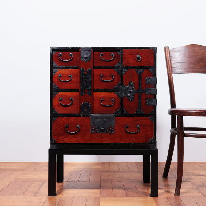 閂付小箪笥　スタンド付き【Small chest with metal stand】 [j1096]