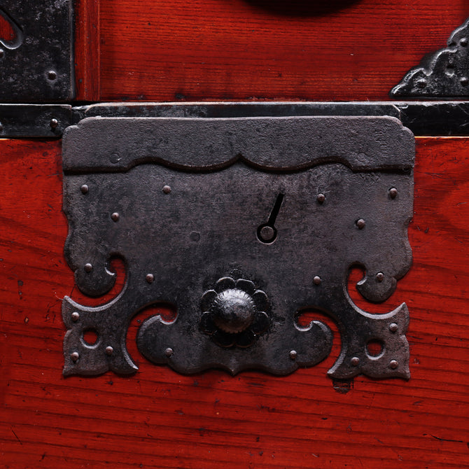 閂付小箪笥　スタンド付き【Small chest with metal stand】 [j1096]