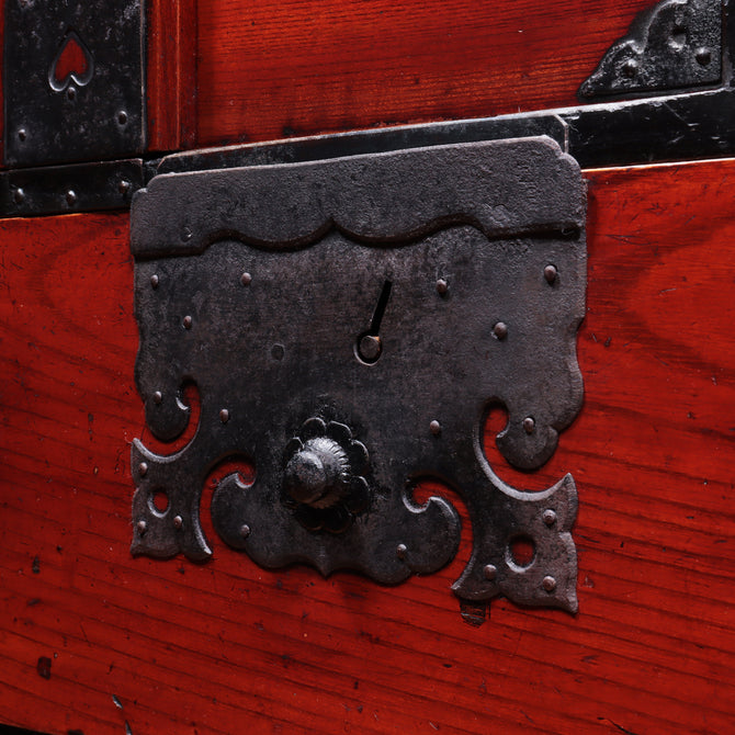 閂付小箪笥　スタンド付き【Small chest with metal stand】 [j1096]