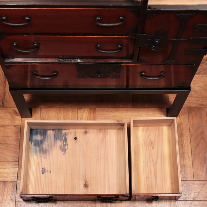 閂付小箪笥　スタンド付き【Small chest with metal stand】 [j1096]