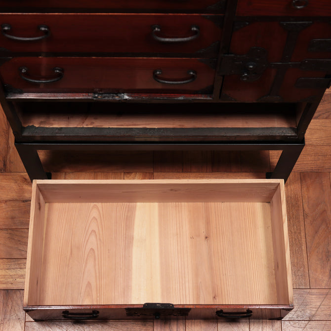 閂付小箪笥　スタンド付き【Small chest with metal stand】 [j1096]