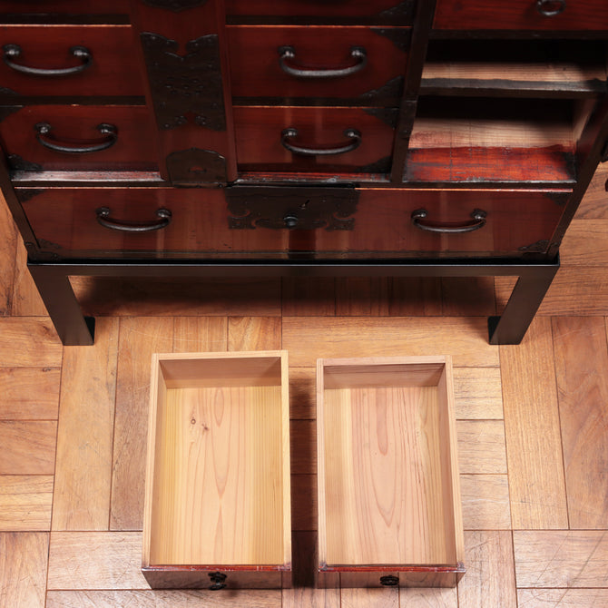 閂付小箪笥　スタンド付き【Small chest with metal stand】 [j1096]
