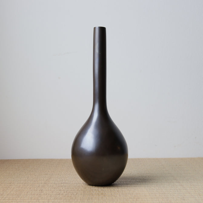 鋳銅　桃底花入　釜師堀山城家十二代　堀政晴作　【Bronze vase by Masaharu Hori】[k0585]