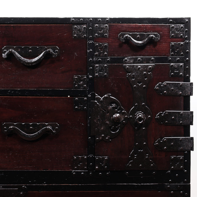 米沢兜金具衣裳箪笥【Yonezawa clothing chest 】 [j1098]