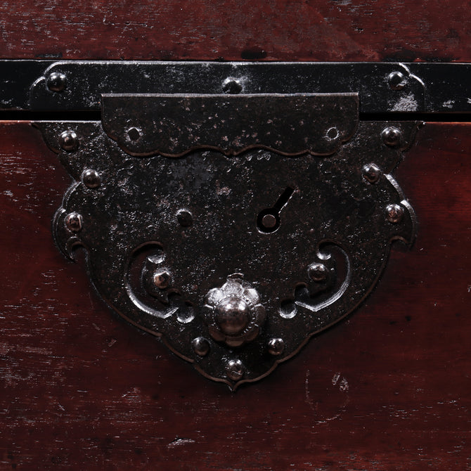 米沢兜金具衣裳箪笥【Yonezawa clothing chest 】 [j1098]