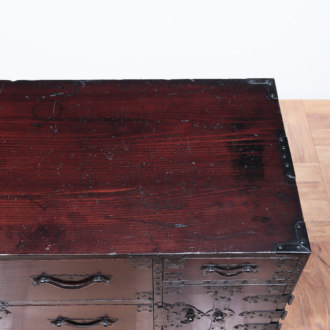 米沢兜金具衣裳箪笥【Yonezawa clothing chest 】 [j1098]