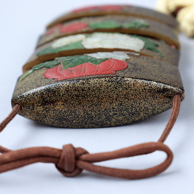 彫漆白蝶貝象嵌印籠【INRO (Medicine case) with Flower and Butterfly design 】[k0606]