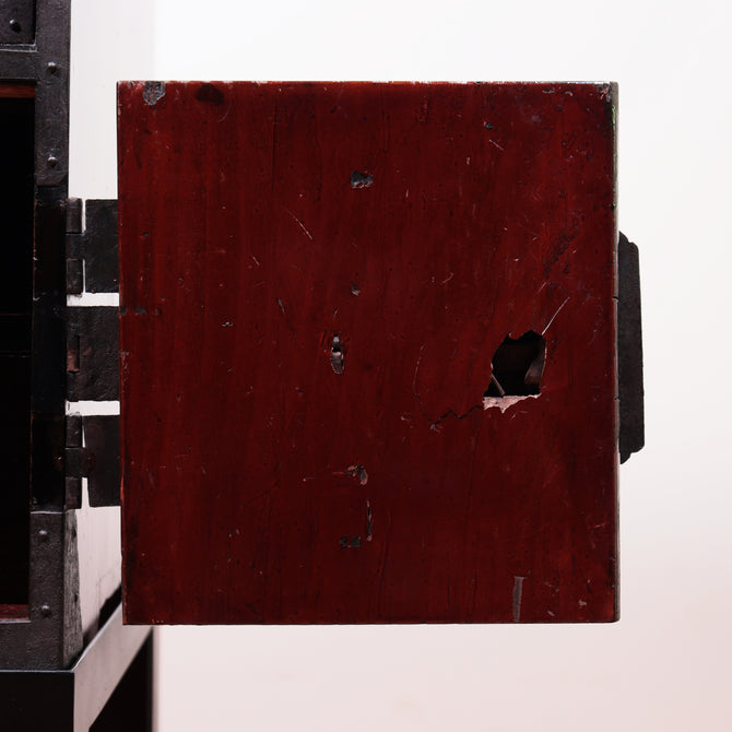 ◆ ご商談中- Sales pending ◆黒塗庄内閂付小箪笥　スタンド付き【SHONAI small chest with metal stand】 [j1102]