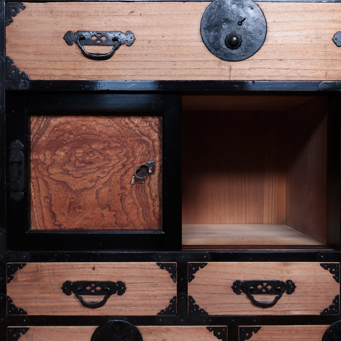 桐帳場箪笥【Merchant chest】 [j1104]
