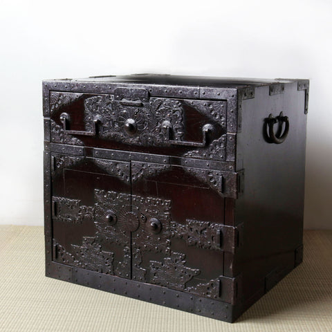 時代箪笥／佐渡船箪笥【FUNADANSU - sea chest】 [j1140]Japanese Antique Furniture
