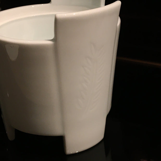 井上萬ニ/白磁香炉【 White porcelain insence burner made by Inoue Manji 】 [k0414]
