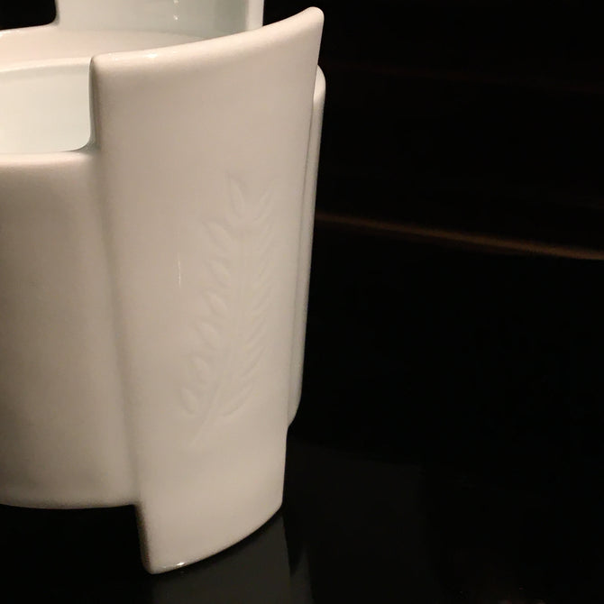 井上萬ニ/白磁香炉【 White porcelain insence burner made by Inoue Manji 】 [k0414]