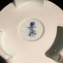 井上萬ニ/白磁香炉【 White porcelain insence burner made by Inoue Manji 】 [k0414]