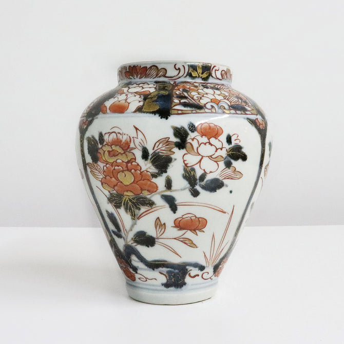赤絵沈香壺【Overglazed Imari incense vase】 [k0483]