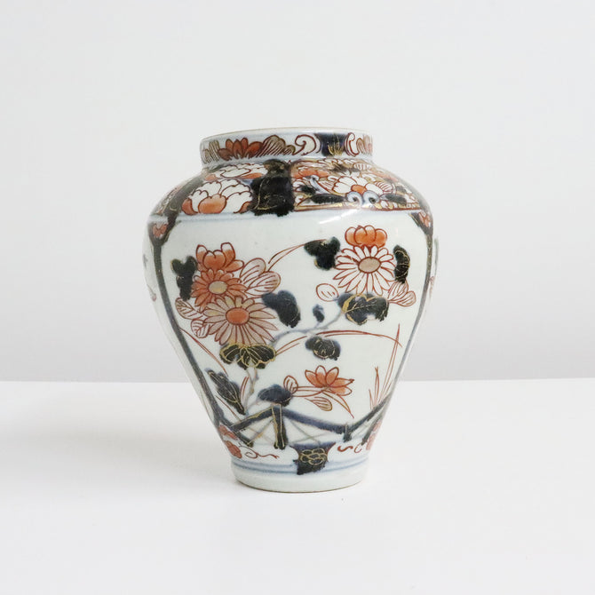 赤絵沈香壺【Overglazed Imari incense vase】 [k0483]