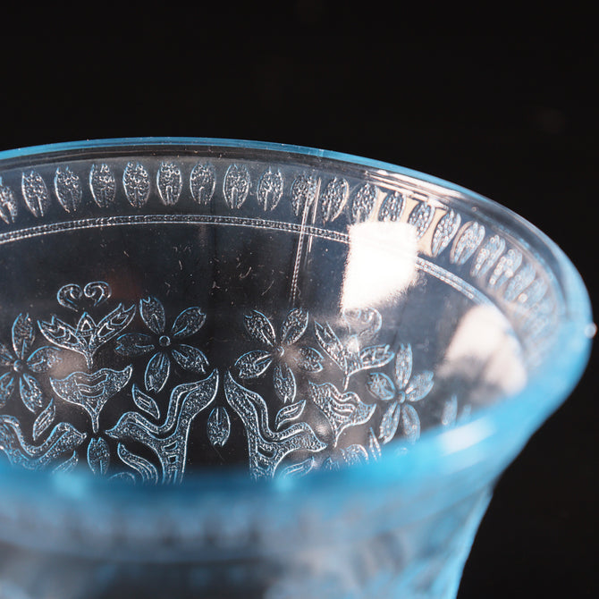 〈１客〉 桜に流水文ガラスカップ＆ソーサー [IZ772]【Glass cup and saucer, design of cherry blossoms floating on a river 】