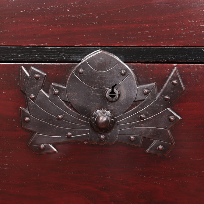 時代箪笥／米沢熨斗宝珠紋衣裳箪笥【YONEZAWA clothing chest】 [j1026]　Japanese Antique Furniture