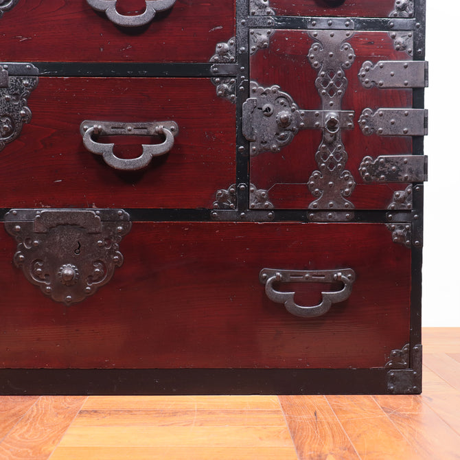 米沢兜金具衣裳箪笥【Yonezawa clothing chest】[j1035]