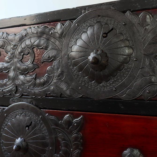 仙台菊菱紋衣裳箪笥【 SENDAI clothing chest 】 [j0974]