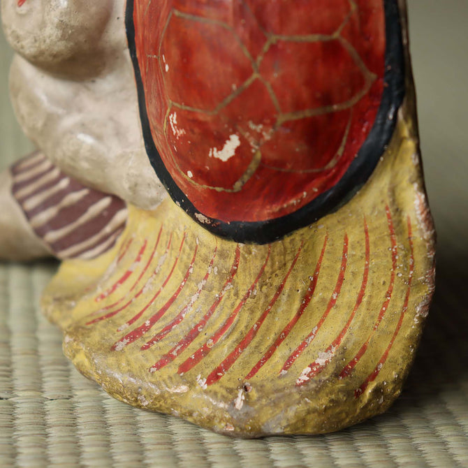 土人形　童子と蓑亀【 Cray doll of a kid with longevity turtle】