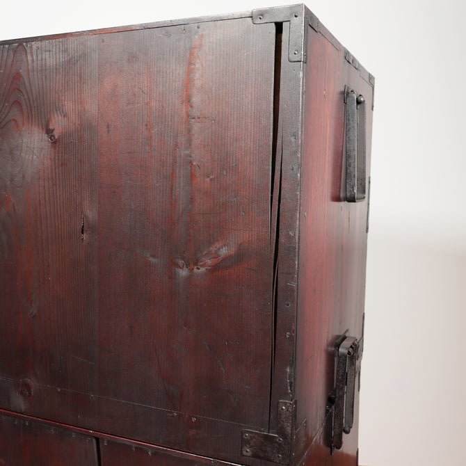時代箪笥／米沢桜紋衣裳箪笥【YONEZAWA clothing chest】 [j1063]　Japanese Antique Furniture