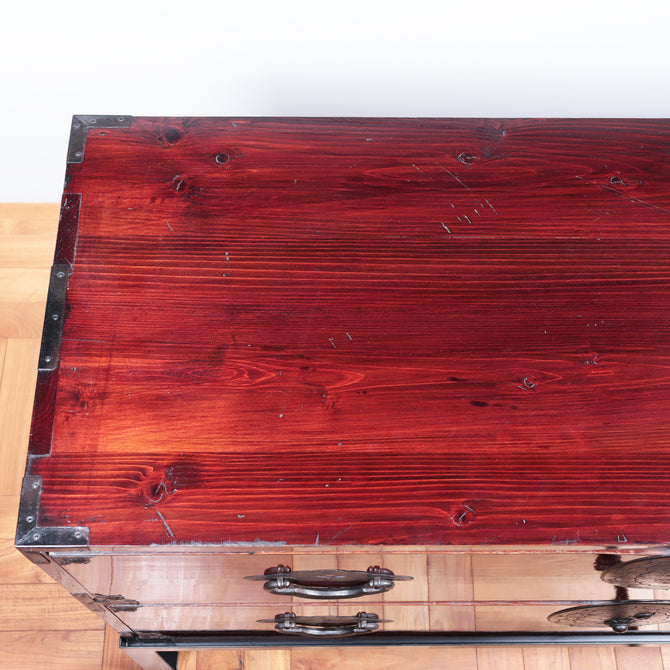 時代箪笥／米沢桜紋衣裳箪笥　スタンド付き【Yonezawa clothing chest with metal stand 】 [j1068]　Japanese Antique Furniture
