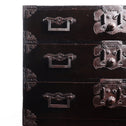 時代箪笥／庄内兜金具衣裳箪笥【Shonai clothing chest】[j1069]Japanese Antique Furniture
